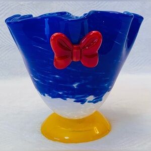 Arribas Brothers Disney Parks Donald Duck Blown Glass Dish